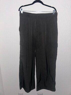 Old Navy Straight-Wide Leg Athletic Stretchtech Cargo Pants